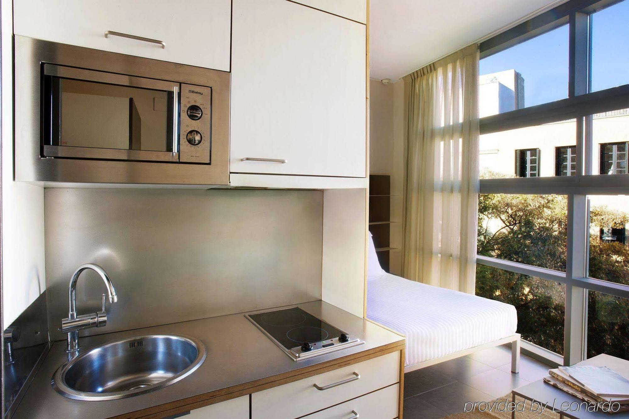 Aparthotel Allada 3* Барселона Екстериор снимка