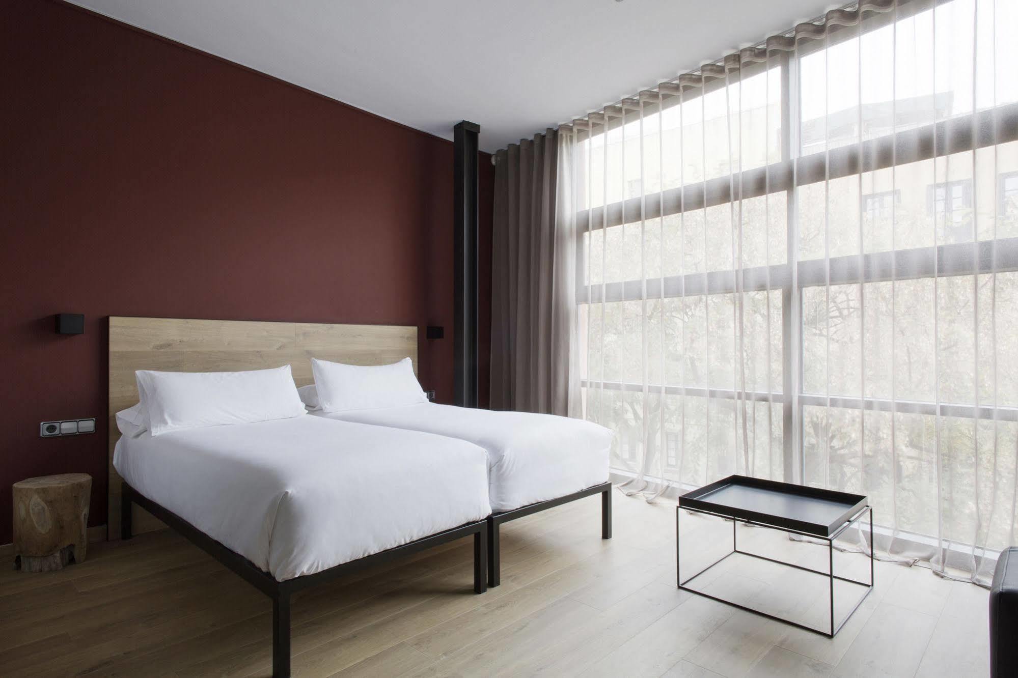 Aparthotel Allada 3* Барселона Екстериор снимка